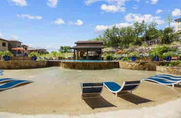 Stone Oak Sublease Available Now!