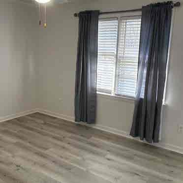 3 bedrooms for Roommate set up!