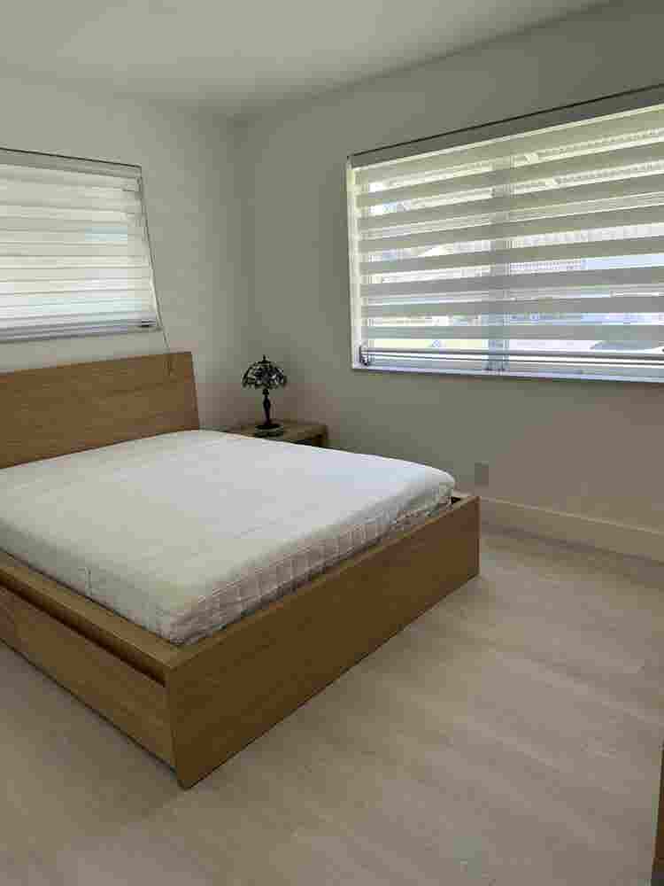 Room for rent in waterfront home