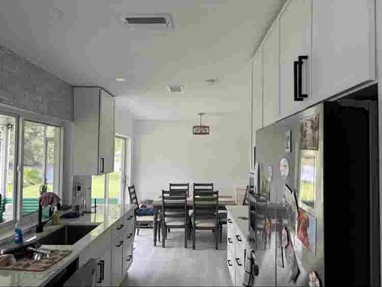 Room for rent in waterfront home