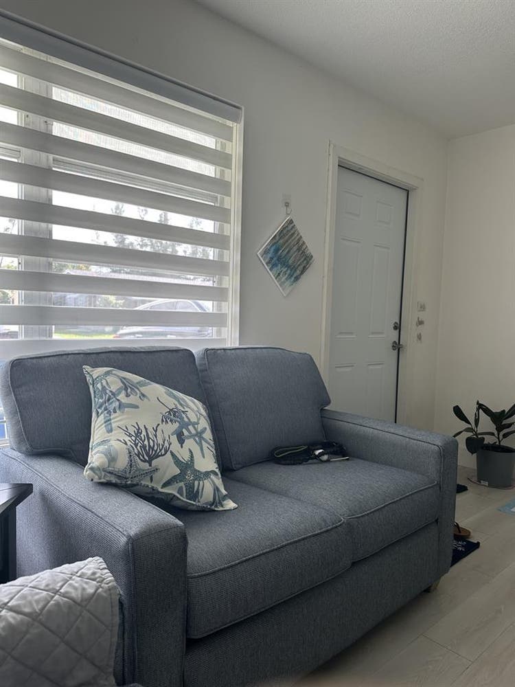 Room for rent in waterfront home