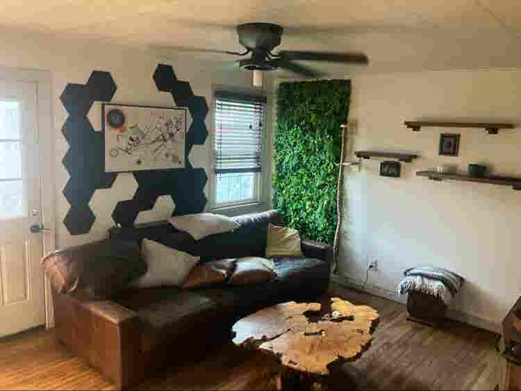 Rm 4 rent. pet friendly & 
laid back