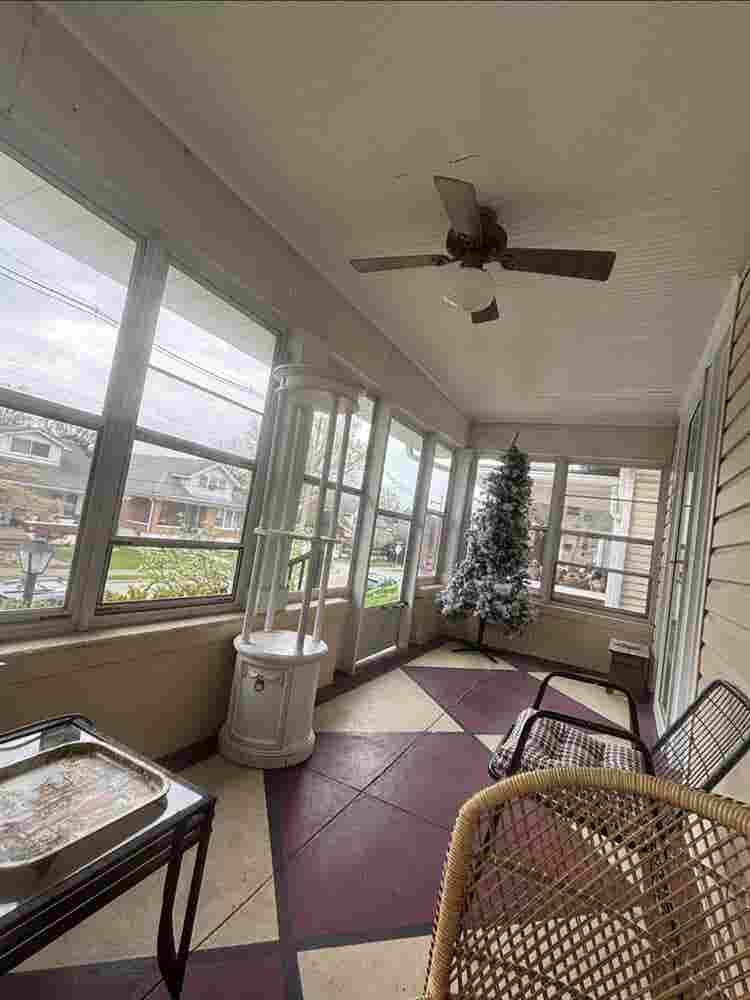 Roommate(s) for House in Highlands