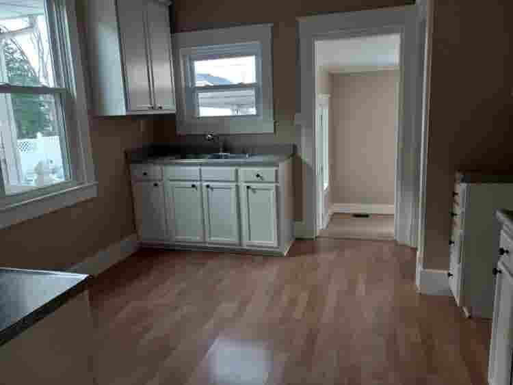 Roommate(s) for House in Highlands