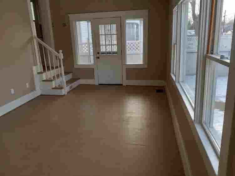 Roommate(s) for House in Highlands