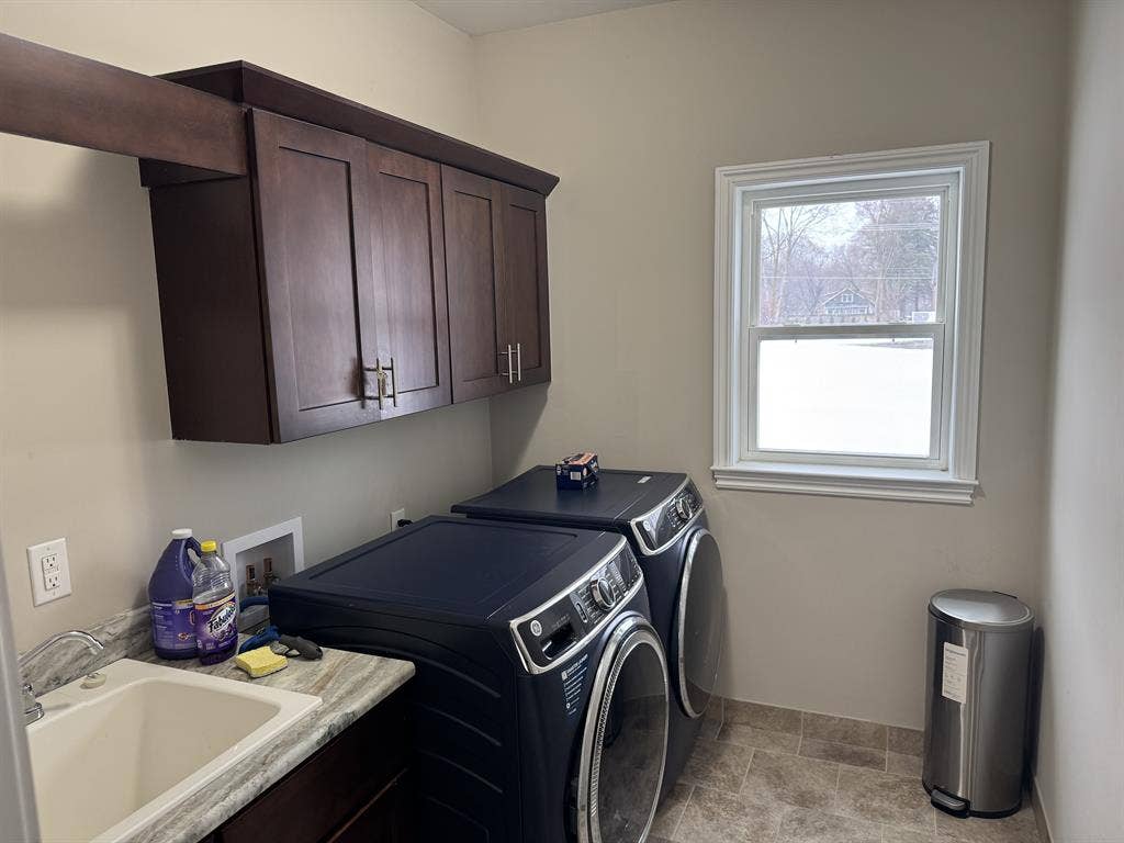 Modern Home with Amazing Amenities!