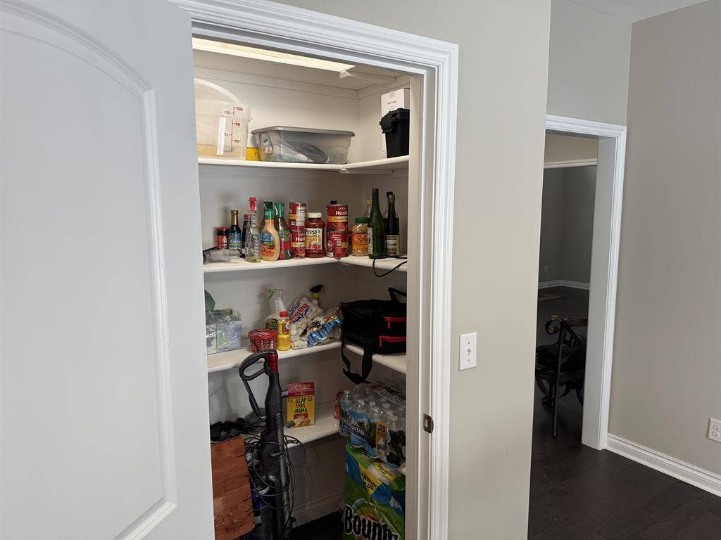 Modern Home with Amazing Amenities!