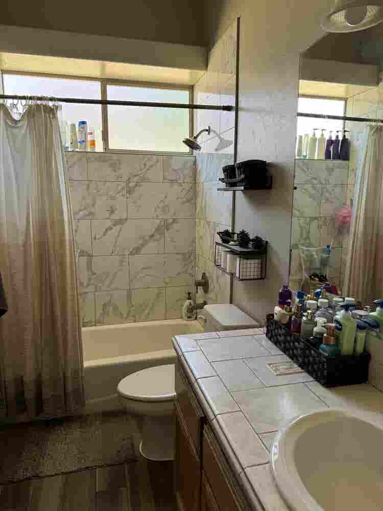Cozy room for rent