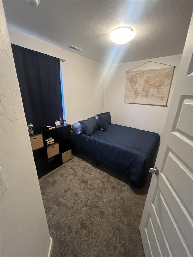 Room to rent