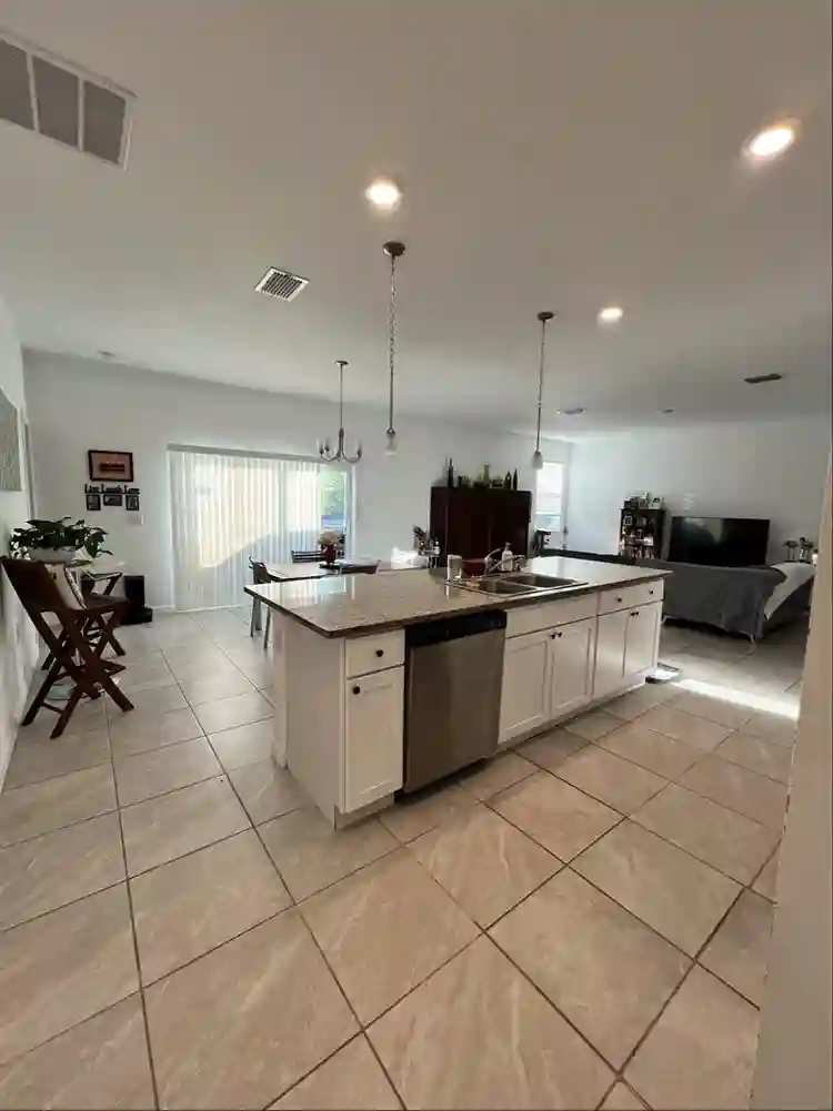 Private Room-Clean, Palm Bay