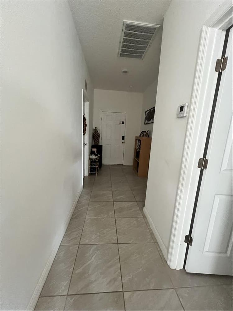 Private Room-Clean, Palm Bay