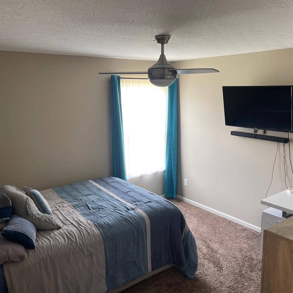 Comfortable, clean & quiet room