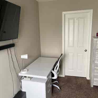 Comfortable, clean & quiet room
