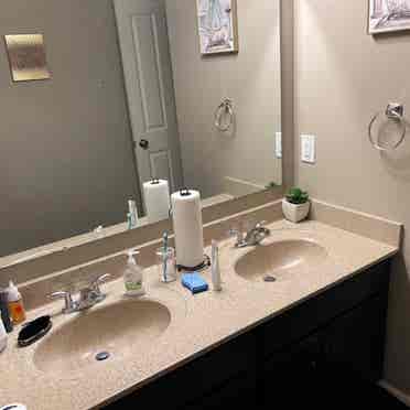 Comfortable, clean & quiet room