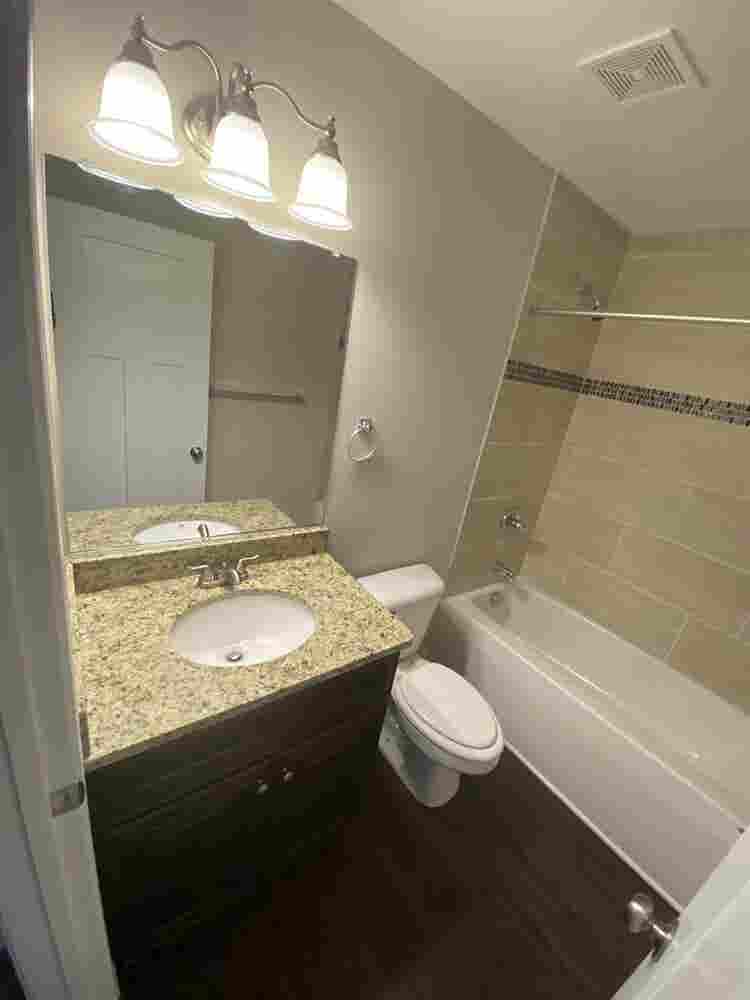 One bed room in a 4 bed room home