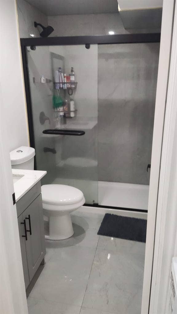 Shared room upper floor