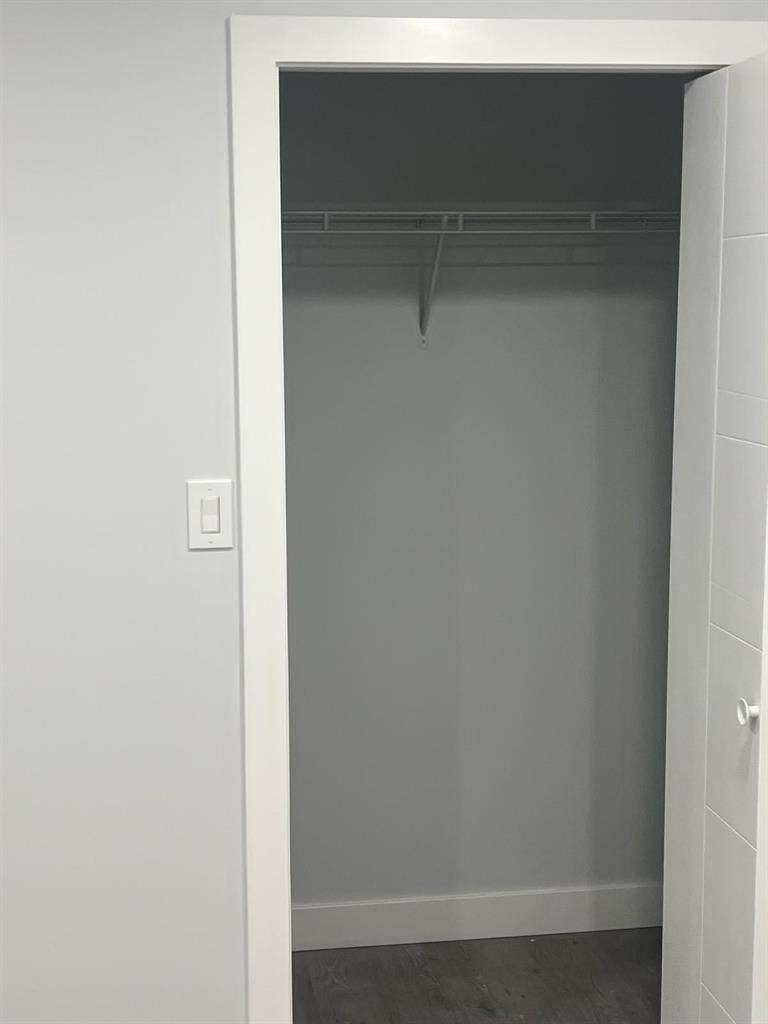 Basement on rent in amber gate area