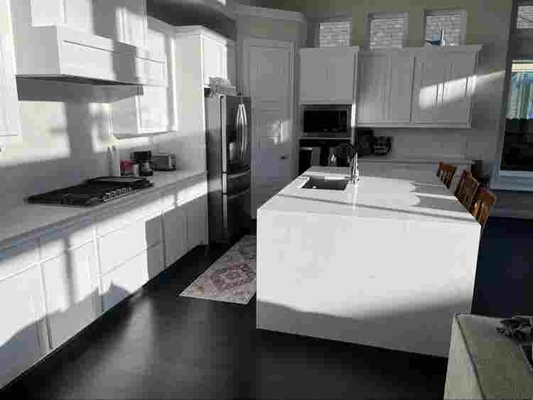 Room available in new build home!