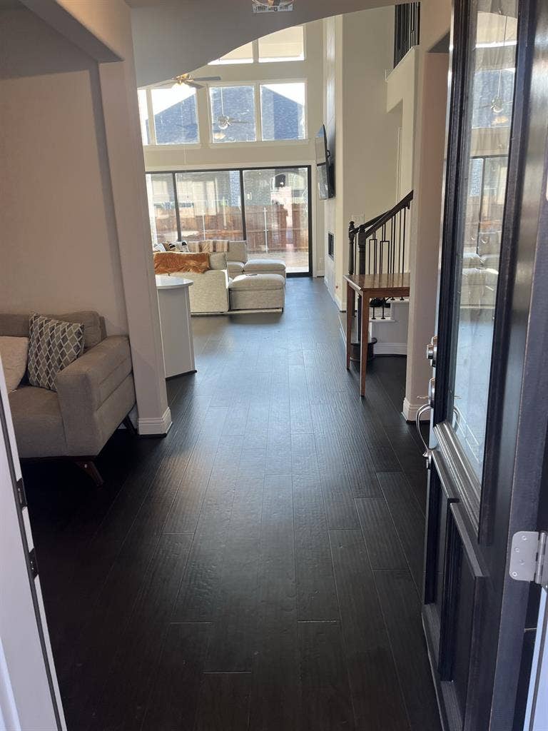 Room available in new build home!