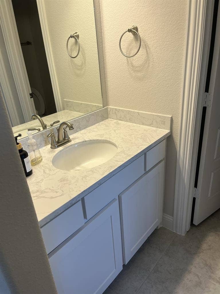Room available in new build home!