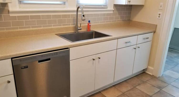 Safe quiet area- Utilities included