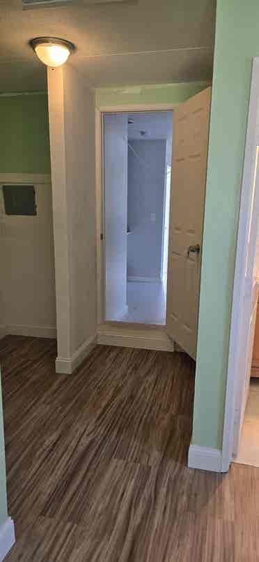 Master bedroom for rent
