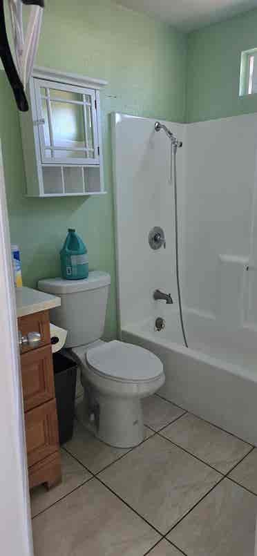 Master bedroom for rent