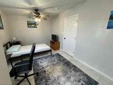 Fully renovated master room Phoenix