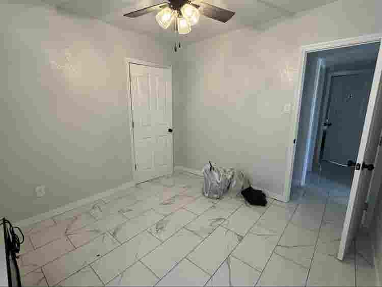 Fully renovated master room Phoenix