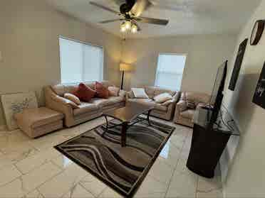 Fully renovated master room Phoenix