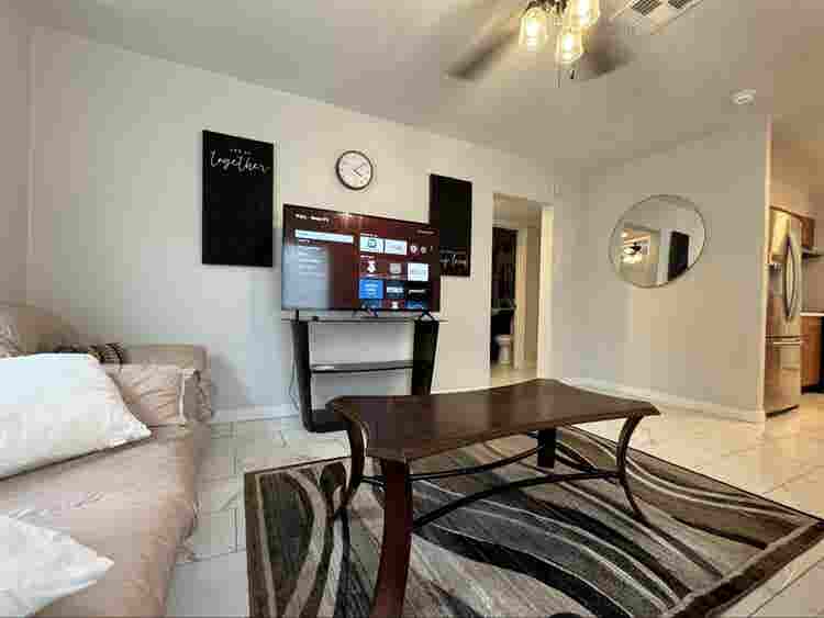 Fully renovated master room Phoenix