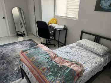Fully renovated master room Phoenix