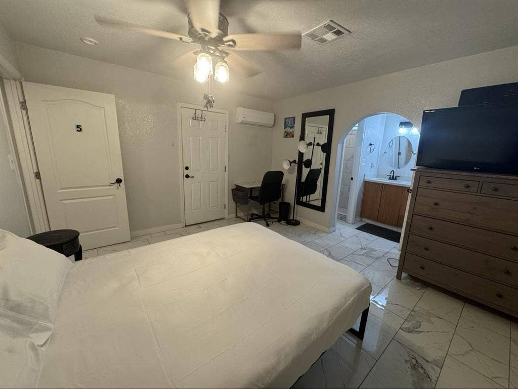 Fully renovated house in Phoenix