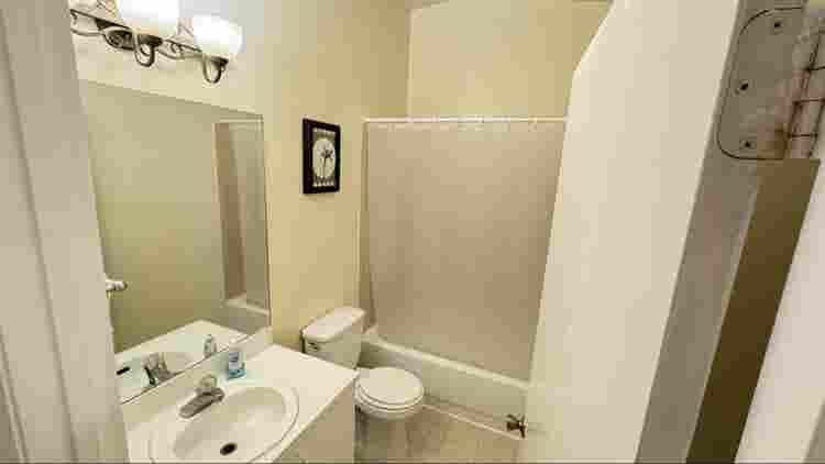 1 Bedroom for Rent - Parking Spot