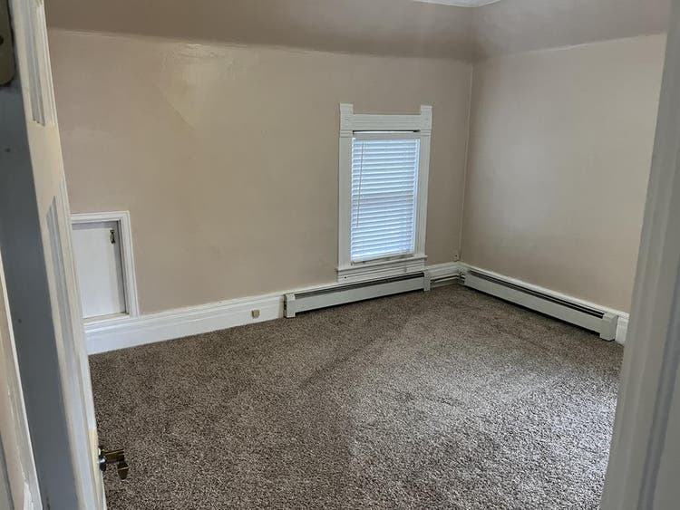 Large Room in OCC w private bath