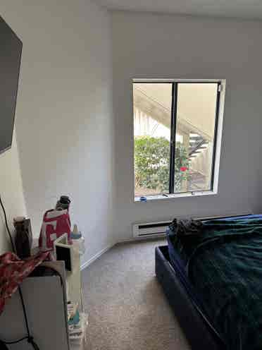 Room for rent  plus utilities