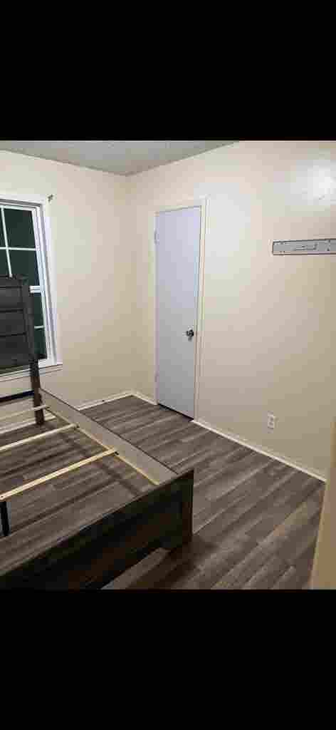 One room for rent!