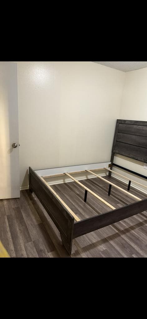 One room for rent!