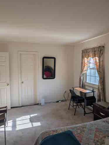 Available In Midlothian VA April 1