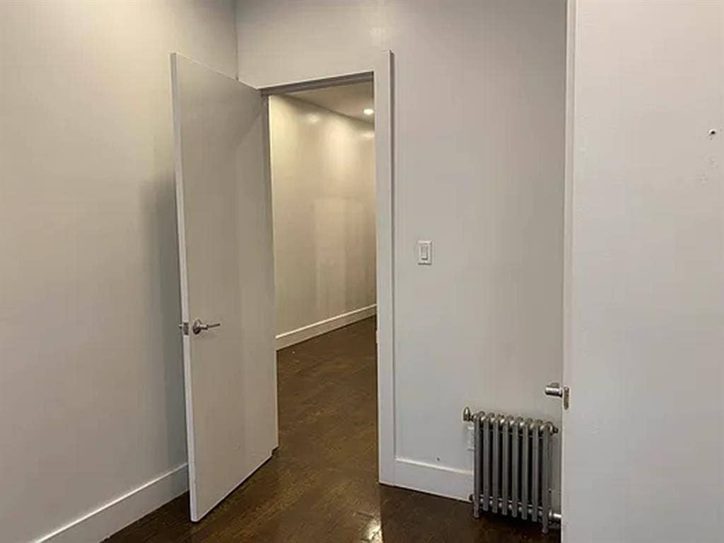 Need Roommate, Beautiful Apartment!