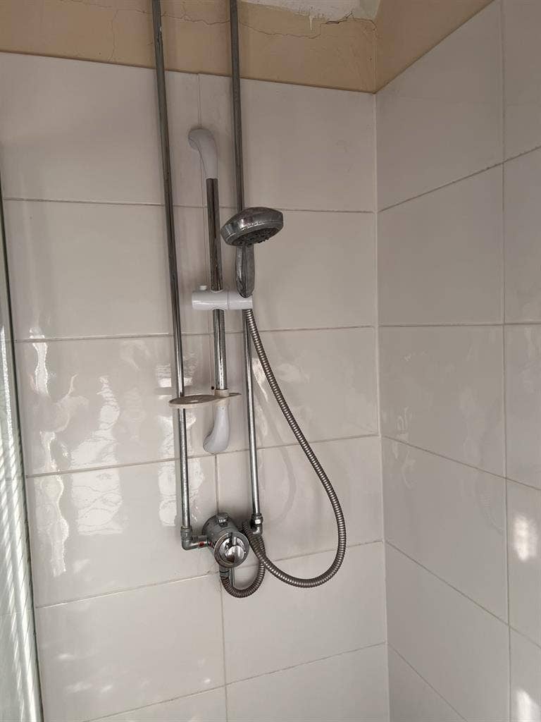 Student accommodation available