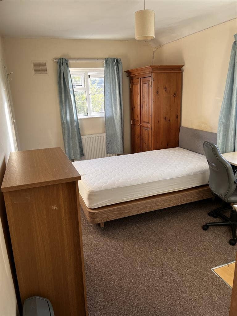 Student accommodation available