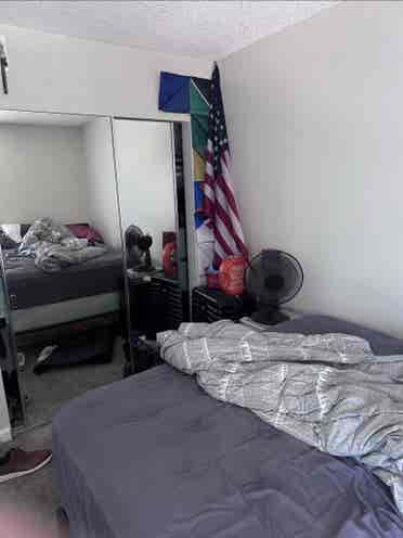 Westlake Village Room Availablee