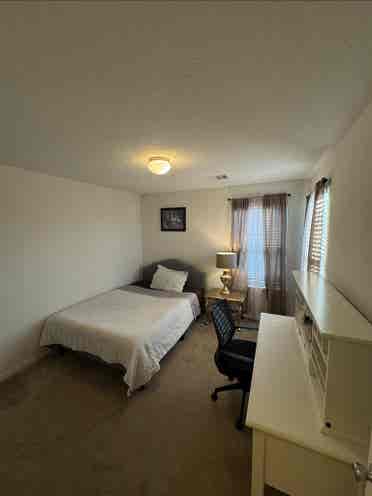 looking for female tenant