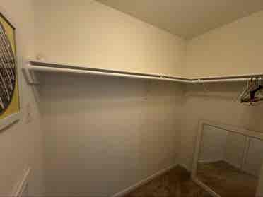 looking for female tenant
