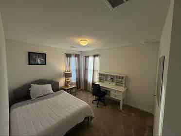 looking for female tenant
