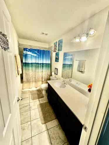 looking for female tenant