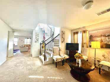 looking for female tenant