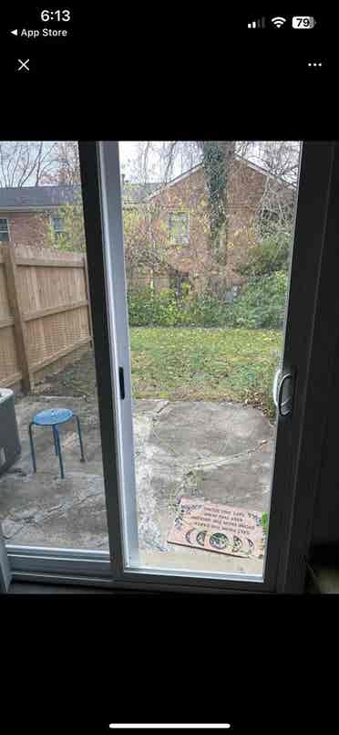 Roommate to share townhouse