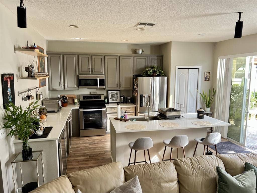 Female Roomie to Share Lovely Home